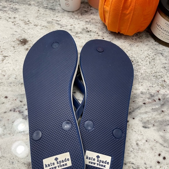 Kate Spade - Picture 2 of 2